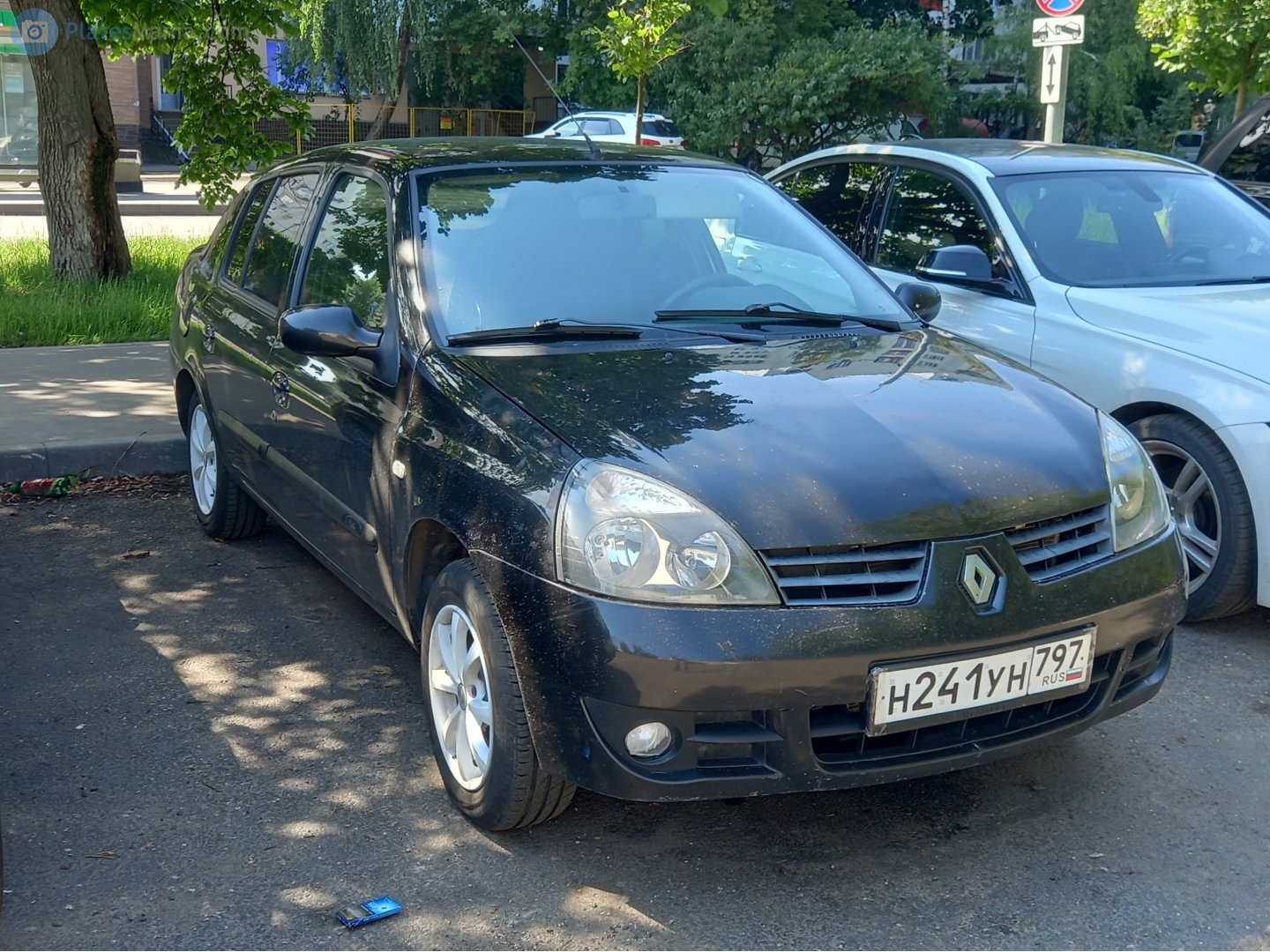 н 241 ун 797, Renault Symbol 1st gen (L65), 2002–2008