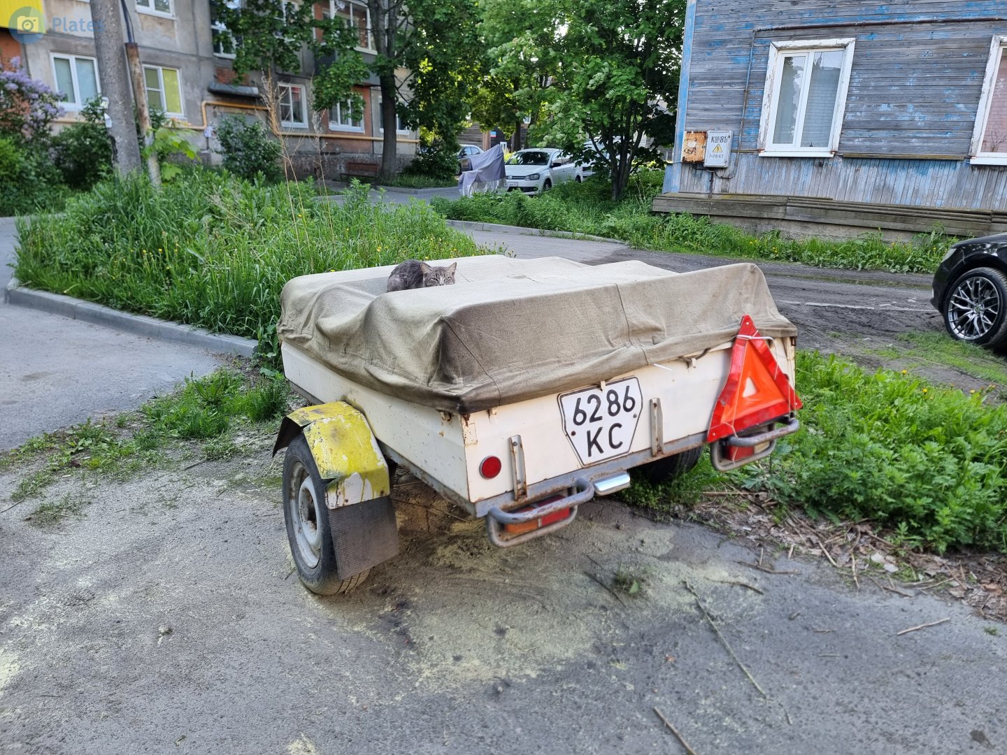 6286 КС, Trailers (1977) 