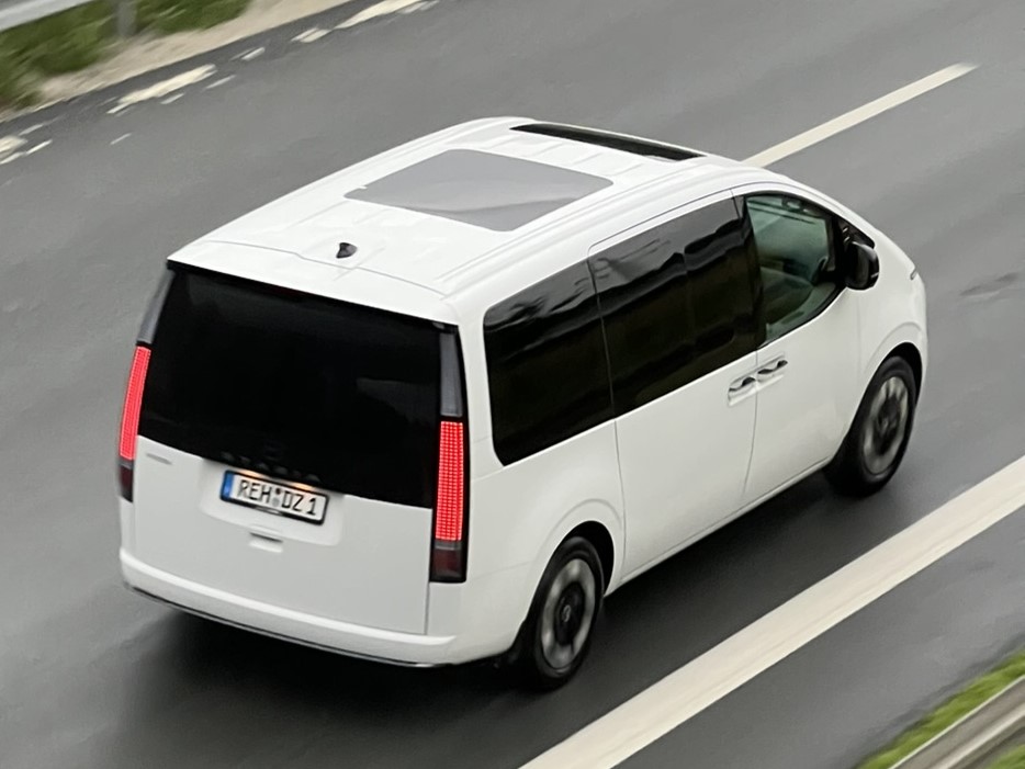 REH DZ 1, Hyundai Staria 1st gen (US4), 2021–