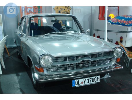 OL Y 1700H, Glas 1700