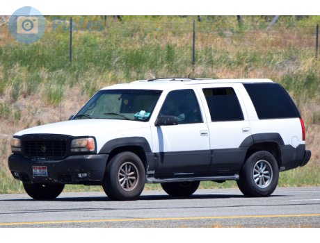 2O 7864U, Cadillac Escalade