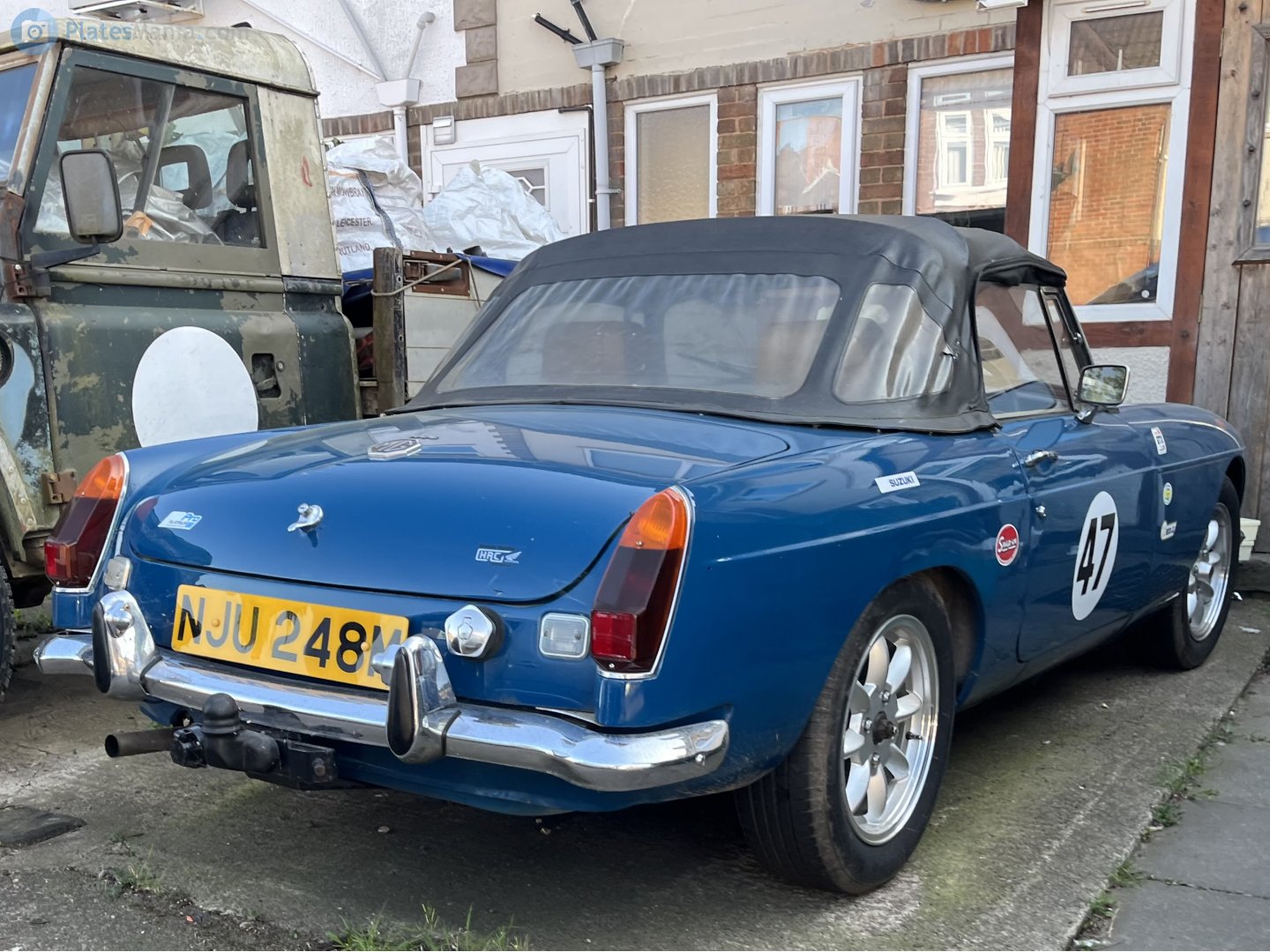 NJU248M, MG B 1st gen Roadster, 1962–1980