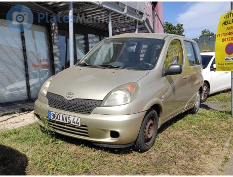 960 AVS 44, Toyota Yaris Verso