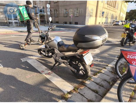 9921 FWT, Yamaha YBR