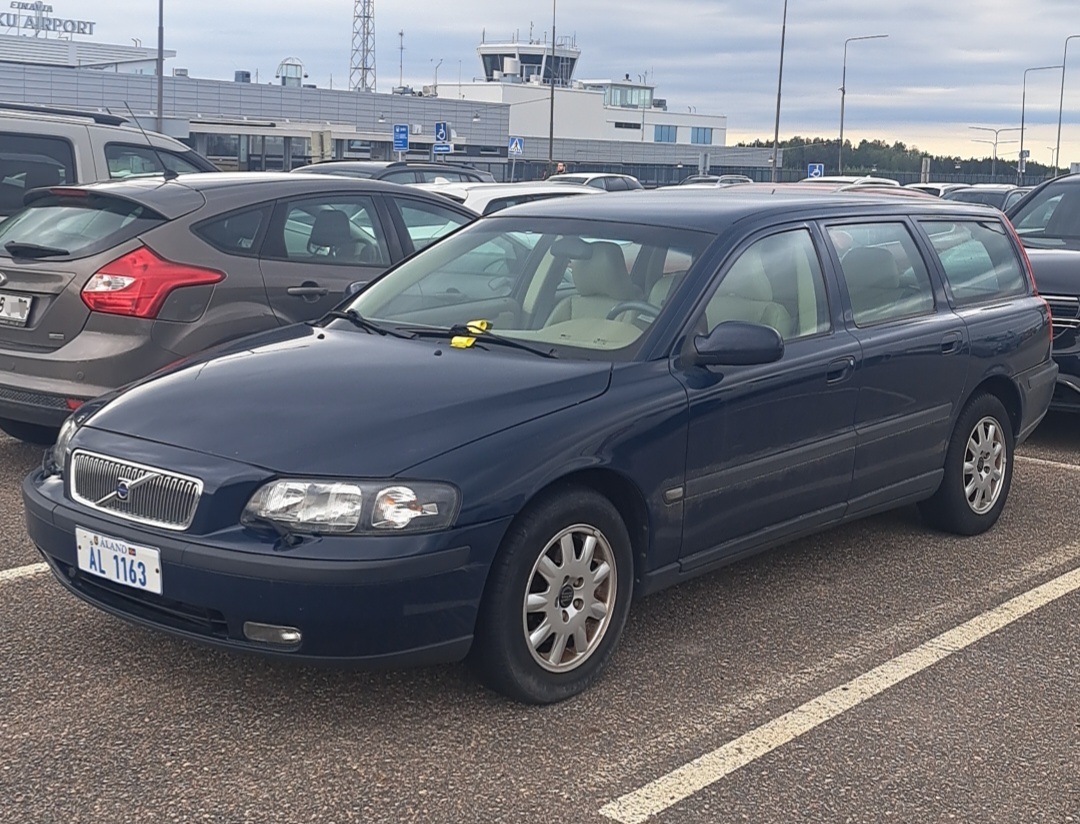 ÅL 1163, Volvo V70 2nd gen (285), 2000–2007