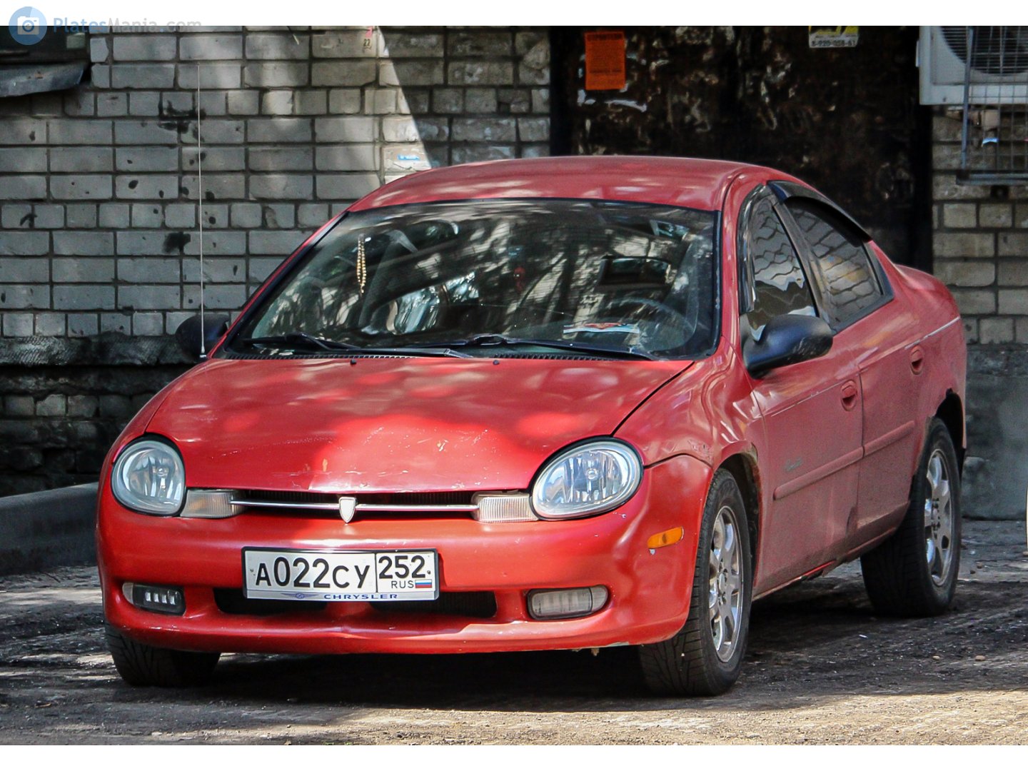 а 022 су 252, Plymouth Neon 2nd gen (PL2), 1999–2001