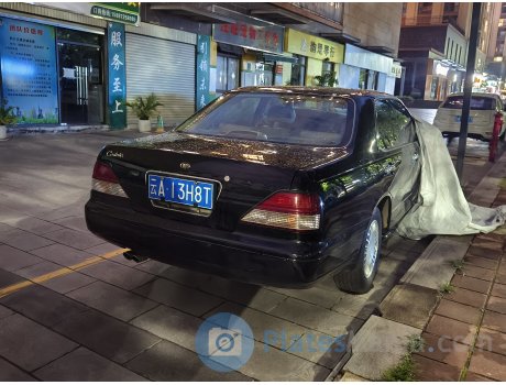 云A·13H8T, Nissan Cedric