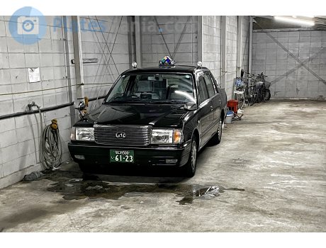 なにわ 500 い 6123, Toyota Crown