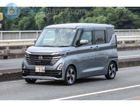 練馬 583 み 524, Nissan Roox