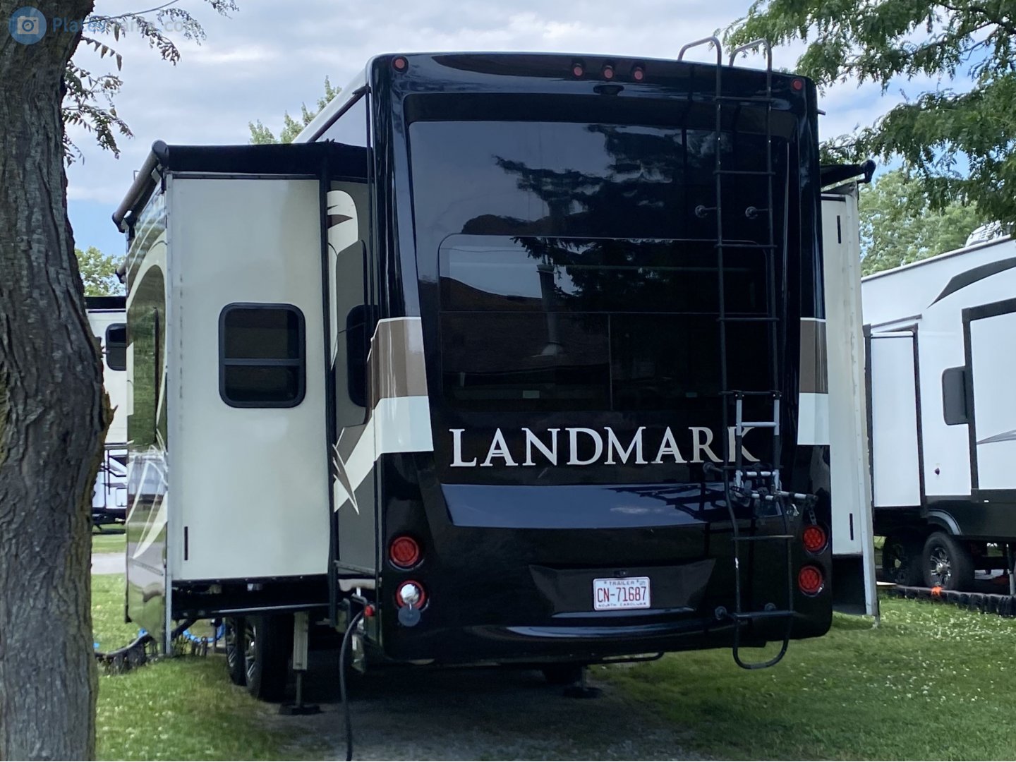 CN-71687, Trailer (AB-12345) 