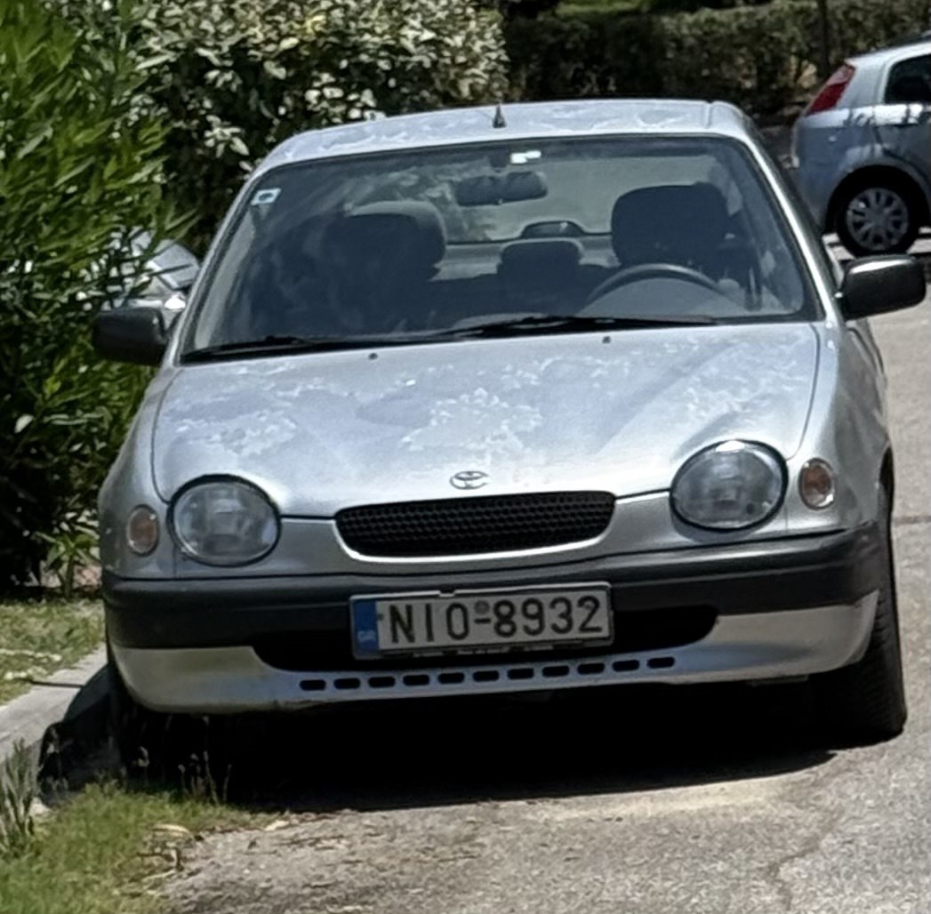 NIO-8932, Toyota Corolla 8th gen Liftback (E110), 1995–2001