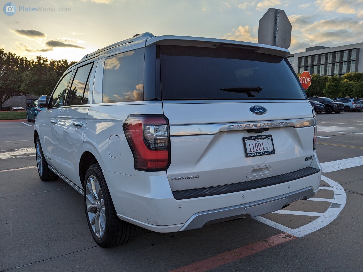 11001 001, Ford Expedition 4th gen (U553), 2017–2022