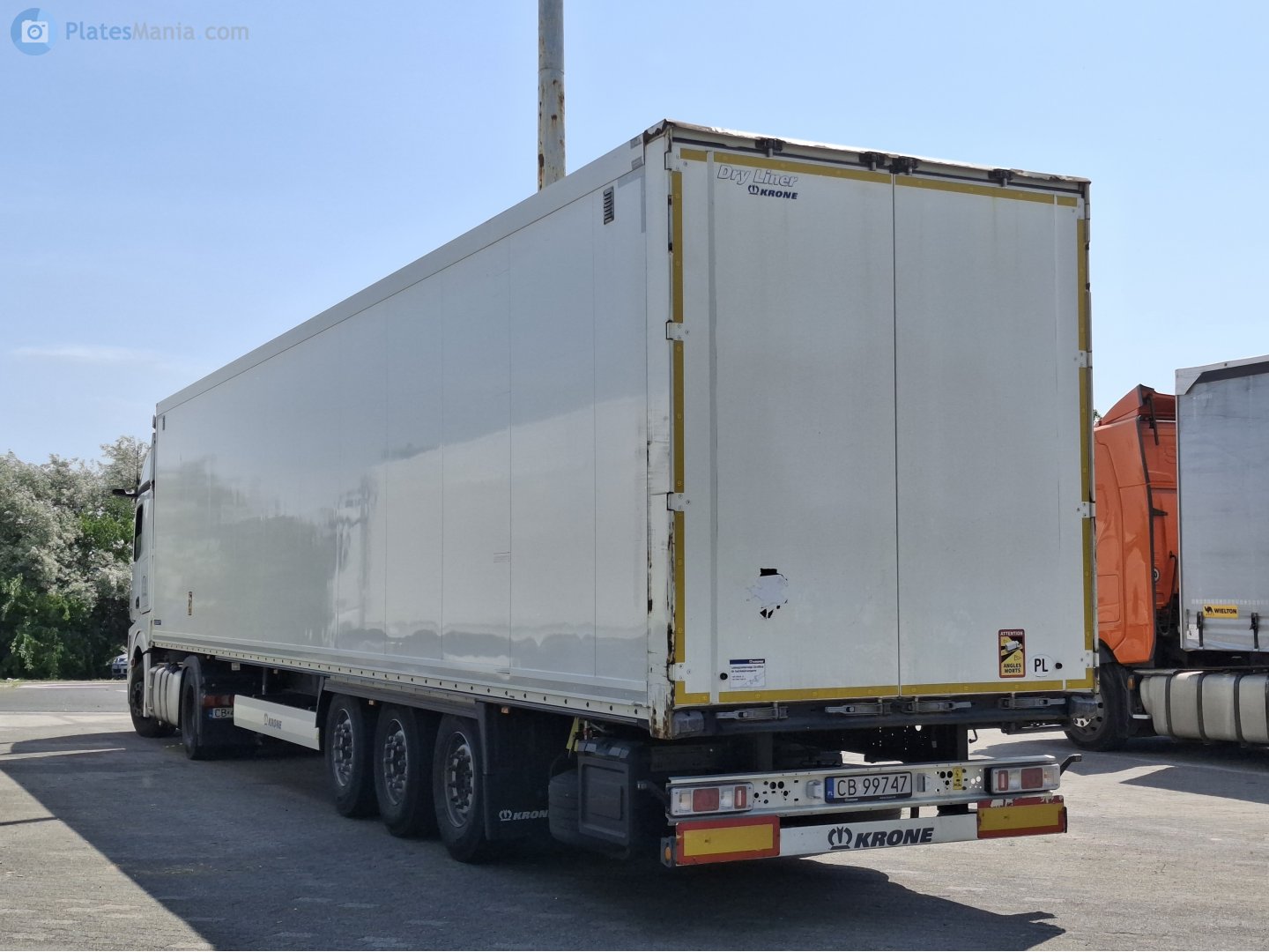 CB 99747, Krone Dry Liner 