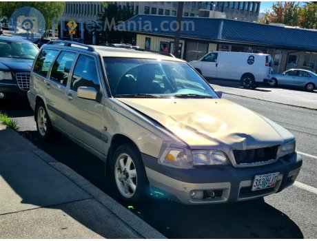 383 HJT, Volvo V70XC