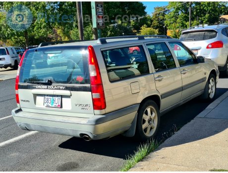 383 HJT, Volvo V70XC