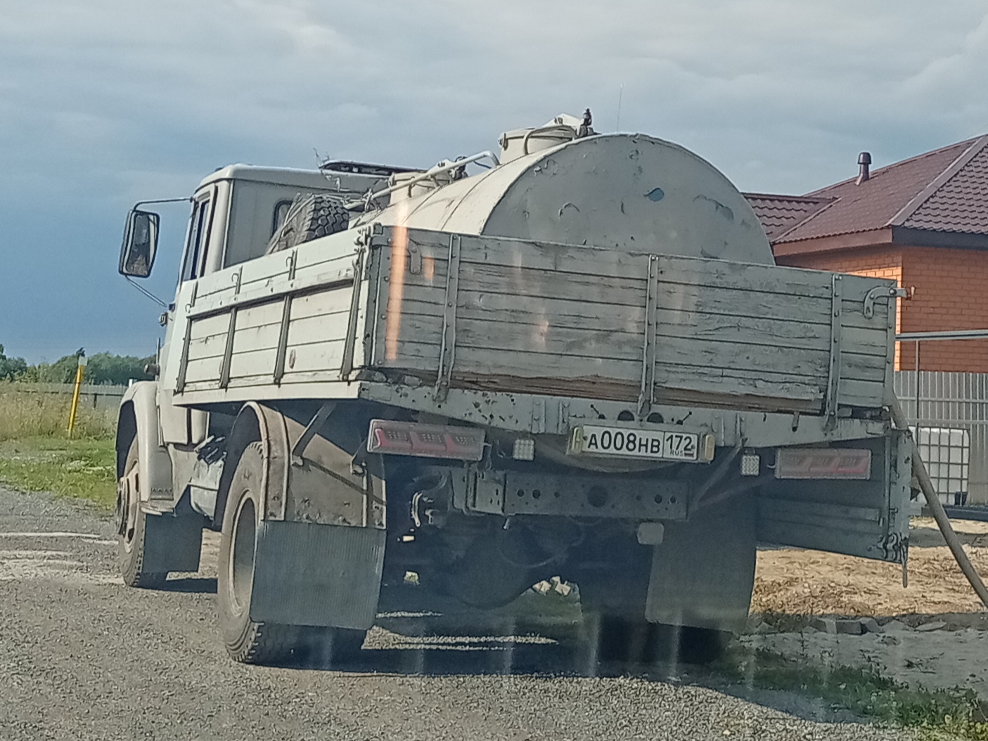 а 008 нв 172, ZIL 4329/4331/4333 