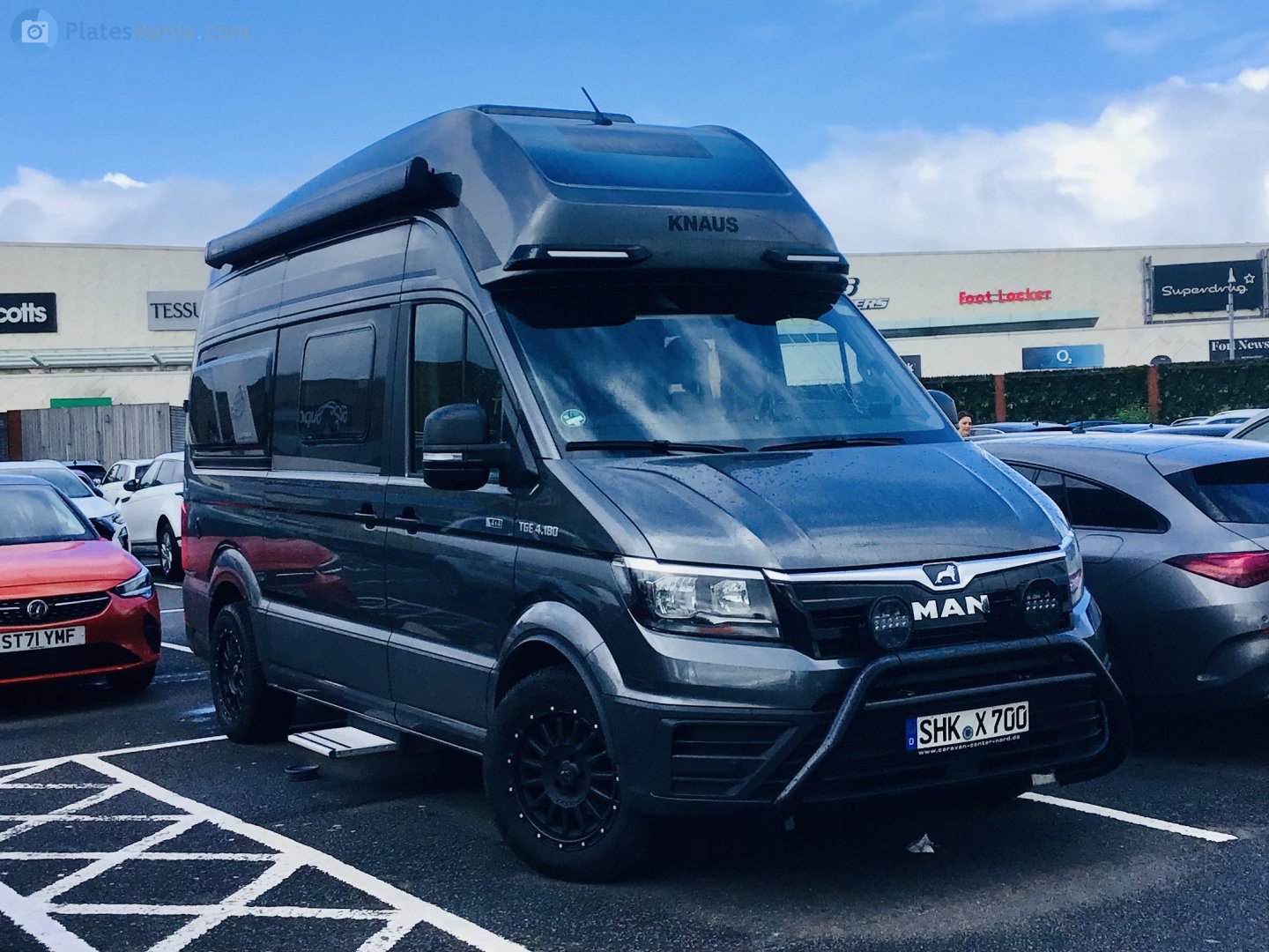 SHK X 700, Knaus BoxDrive 