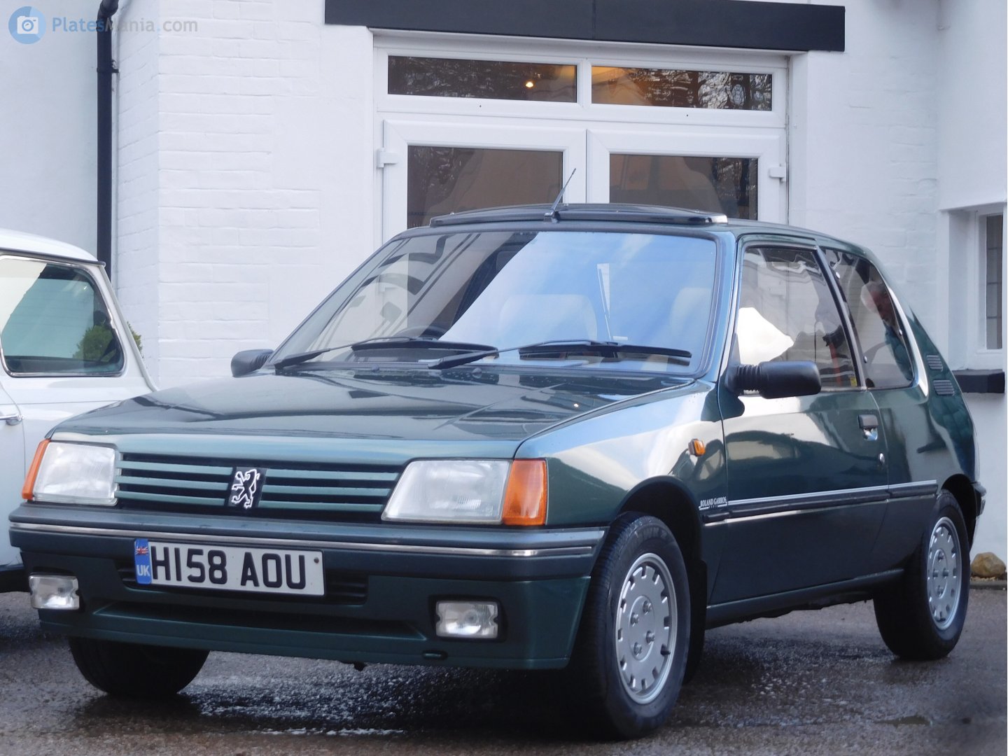 H158AOU, Peugeot 205 1st gen 3-door Hatch (20A/C), 1983–1998