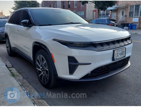 LXJ-6001, Jeep Wagoneer S