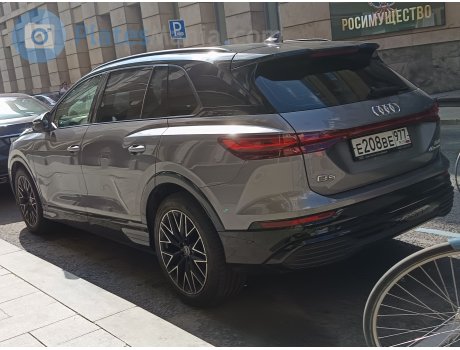 е208ве977, Audi Q5