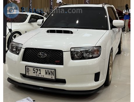 B 571 WYN, Subaru Forester