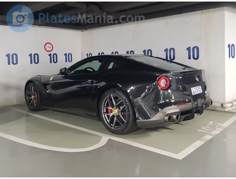 E695, Ferrari F12