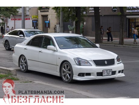 31 AA 707, Toyota Crown