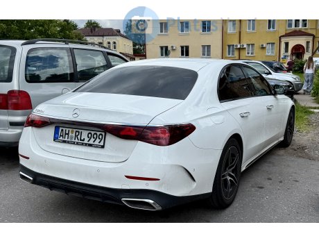 AH RL 999, Mercedes-Benz E-Klasse