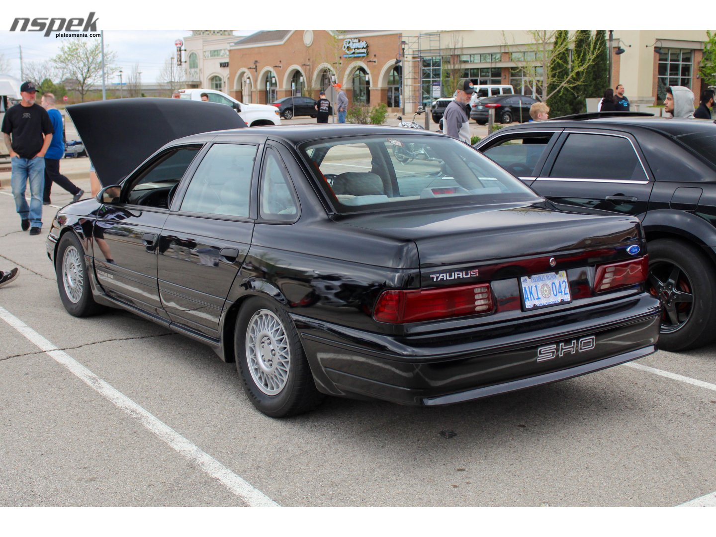 AK1 042, Ford Taurus 2nd gen Sedan (DN5), 1991–1995