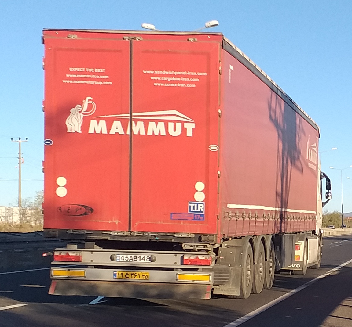 45AB148, Mammut Trailer 