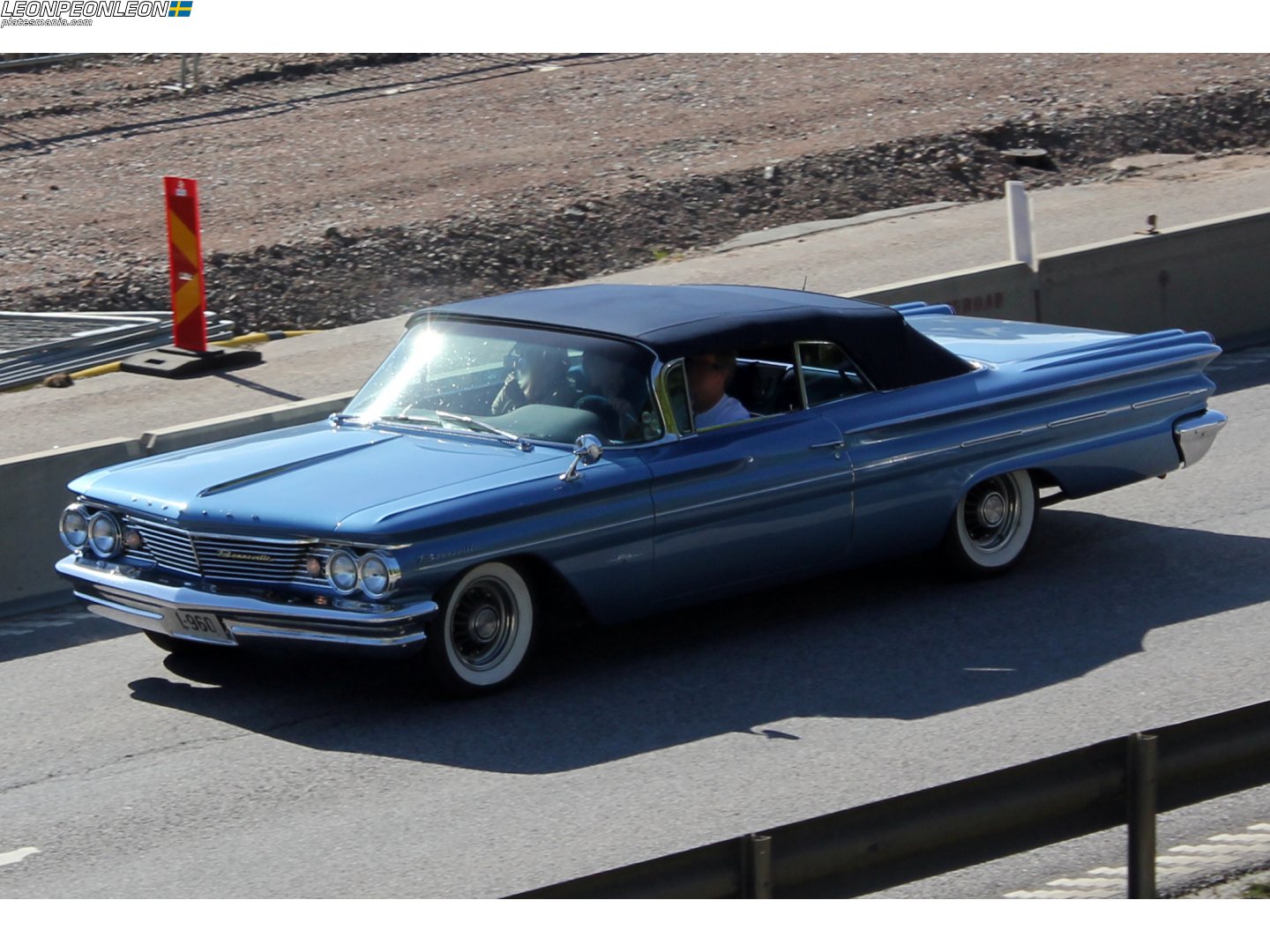 L-960, Pontiac Bonneville 