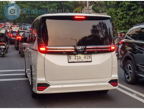 B 216 WIN, Toyota Voxy