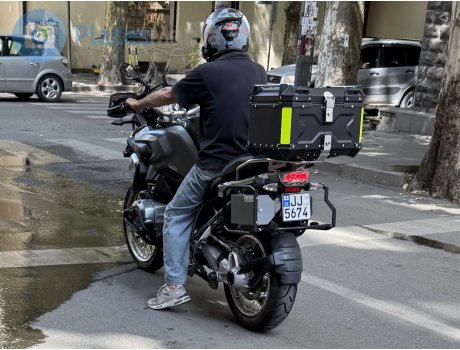 JJ 5674, BMW R Series
