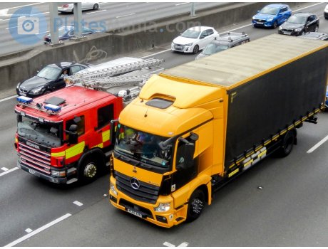 MC68 AVN, Mercedes-Benz Actros