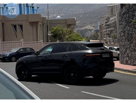 6667 MHM, Jaguar F-Pace
