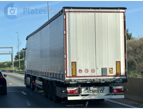 ZZ 076, Schmitz SCS