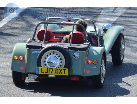 LJ17 DXT, Caterham Seven