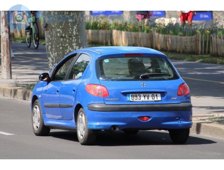 893 YV 01, Peugeot 206