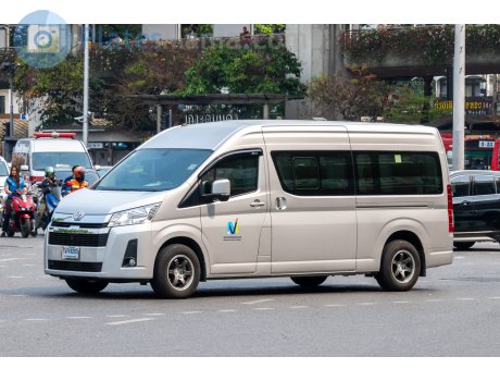 1นจ 9203, Toyota Commuter