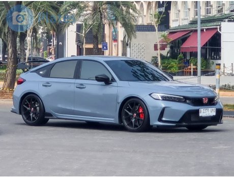 B 2379 UYO, Honda Civic