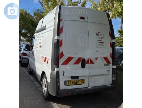719 ABF 13, Renault Trafic