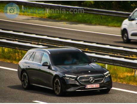 2-FSQ-040, Mercedes-Benz E-Klasse