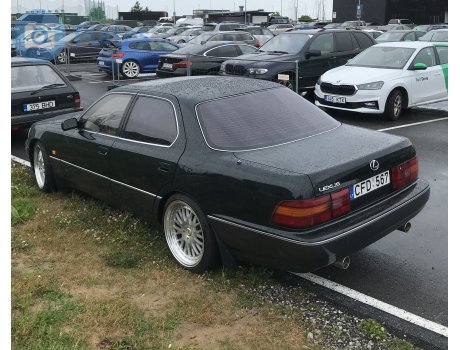 CFD 567, Lexus LS