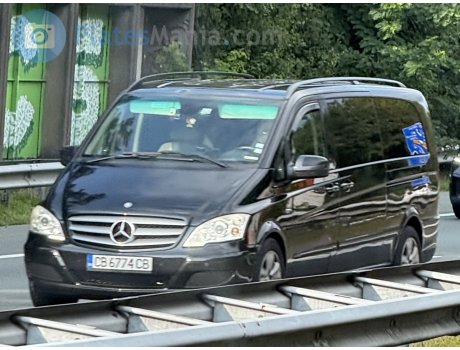 CB 6774 CB, Mercedes-Benz Viano