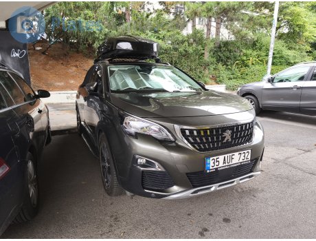 35 AUF 732, Peugeot 3008