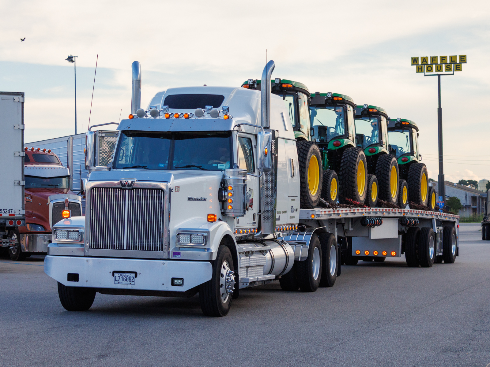 L716882, Western Star 4900 