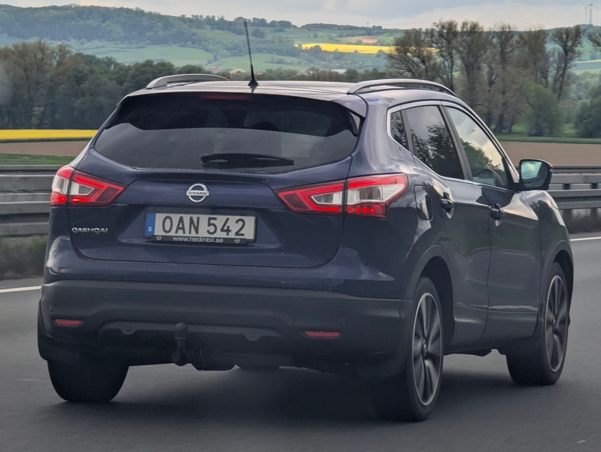 OAN 542, Nissan Qashqai 2nd gen (J11), 2014–2017 (–2019 for CN-market)