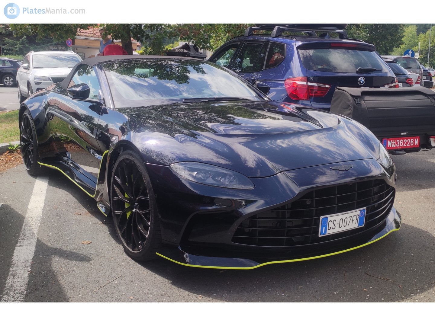 GS 007 FR, Aston Martin V12 Vantage 