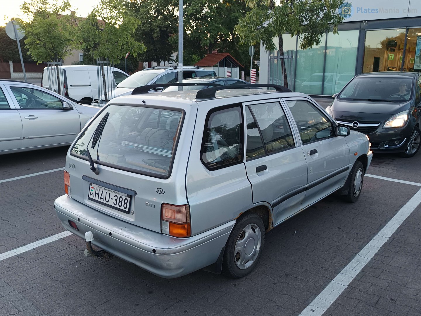 HAU-388, Kia Pride 1st gen Wagon (Y), 1996–2000