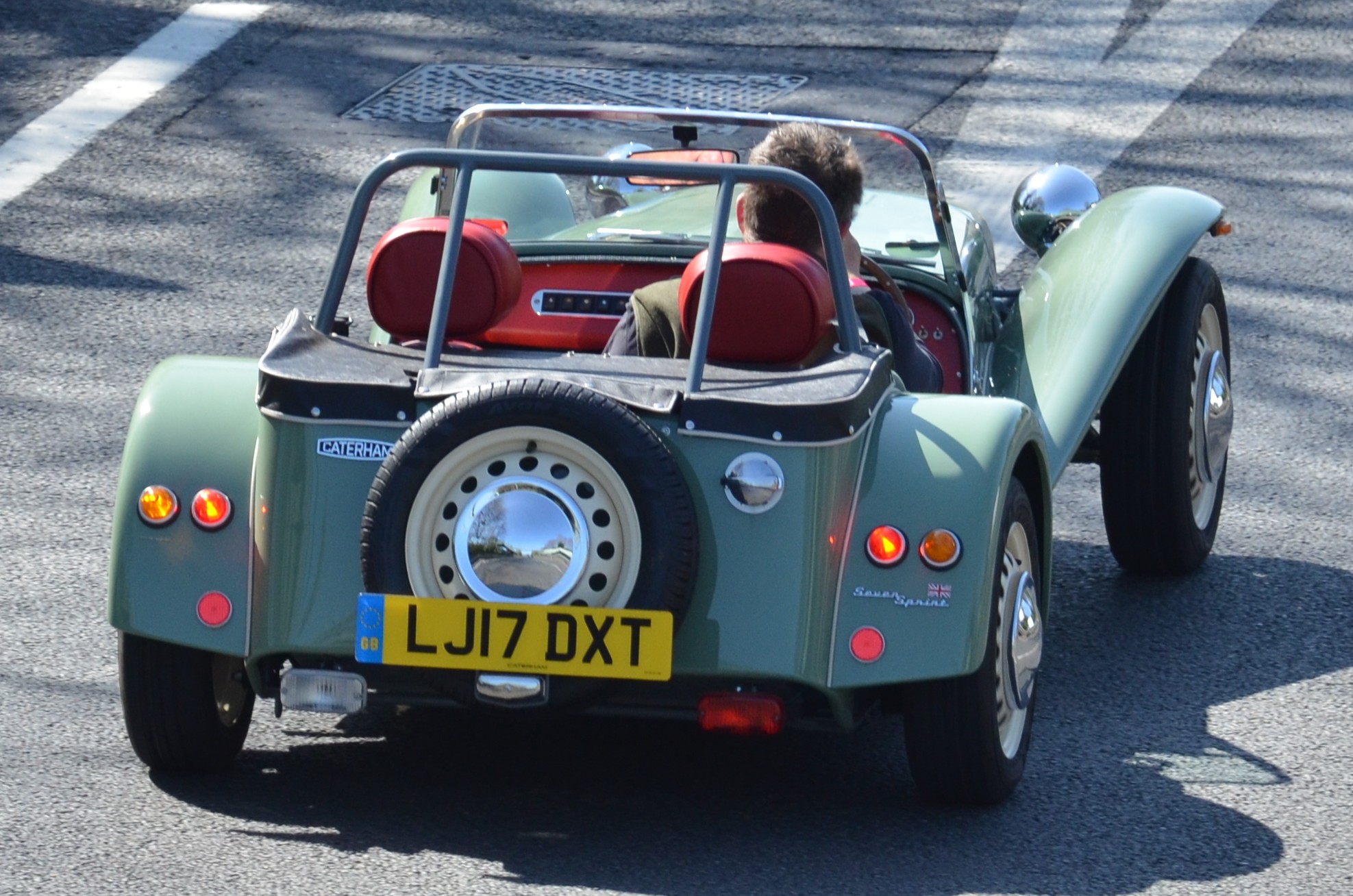 LJ17DXT, Caterham Seven 